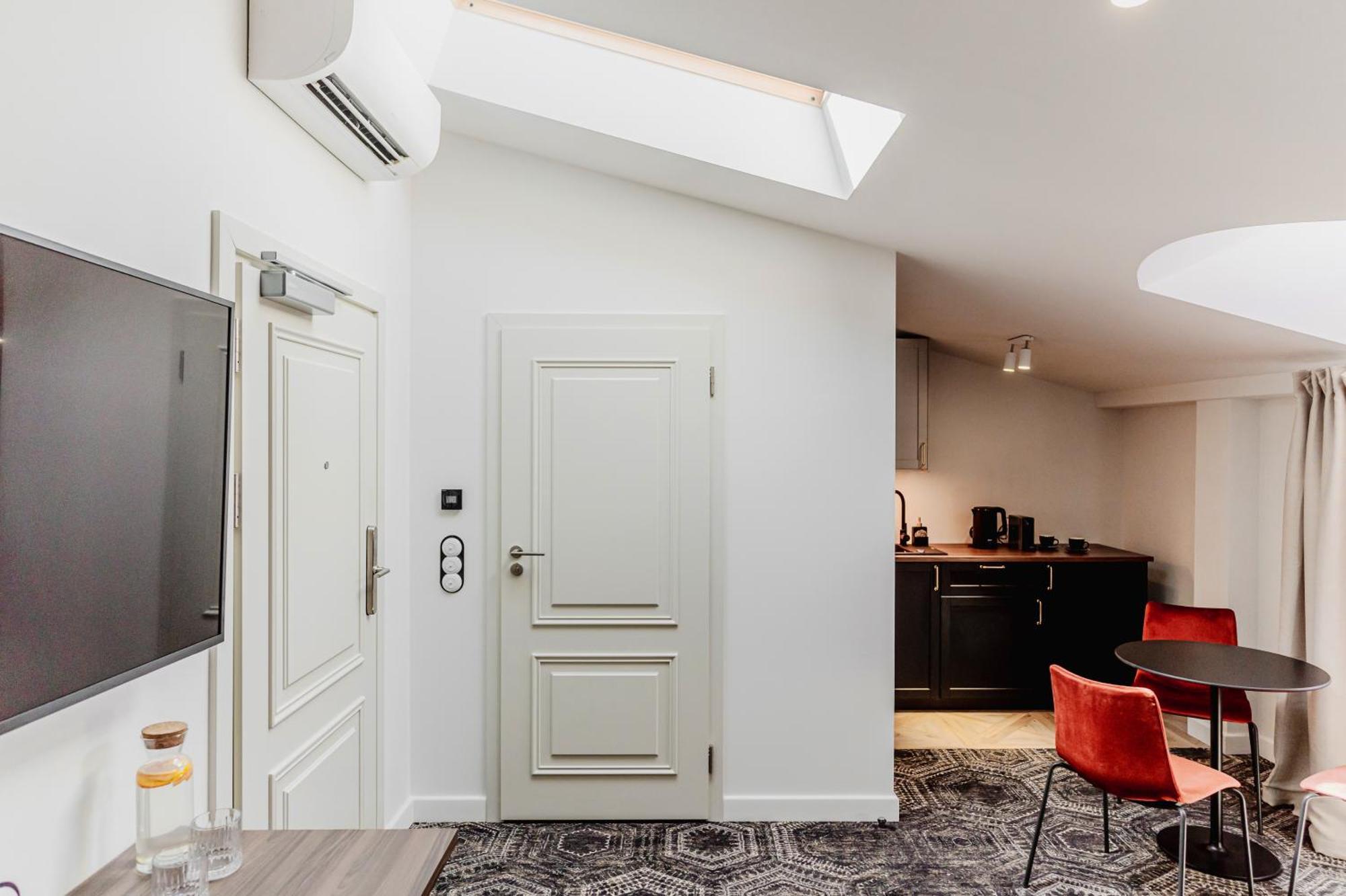 N33 Premium Apartments Old Town Krakow - Destigo Hotels Стая снимка